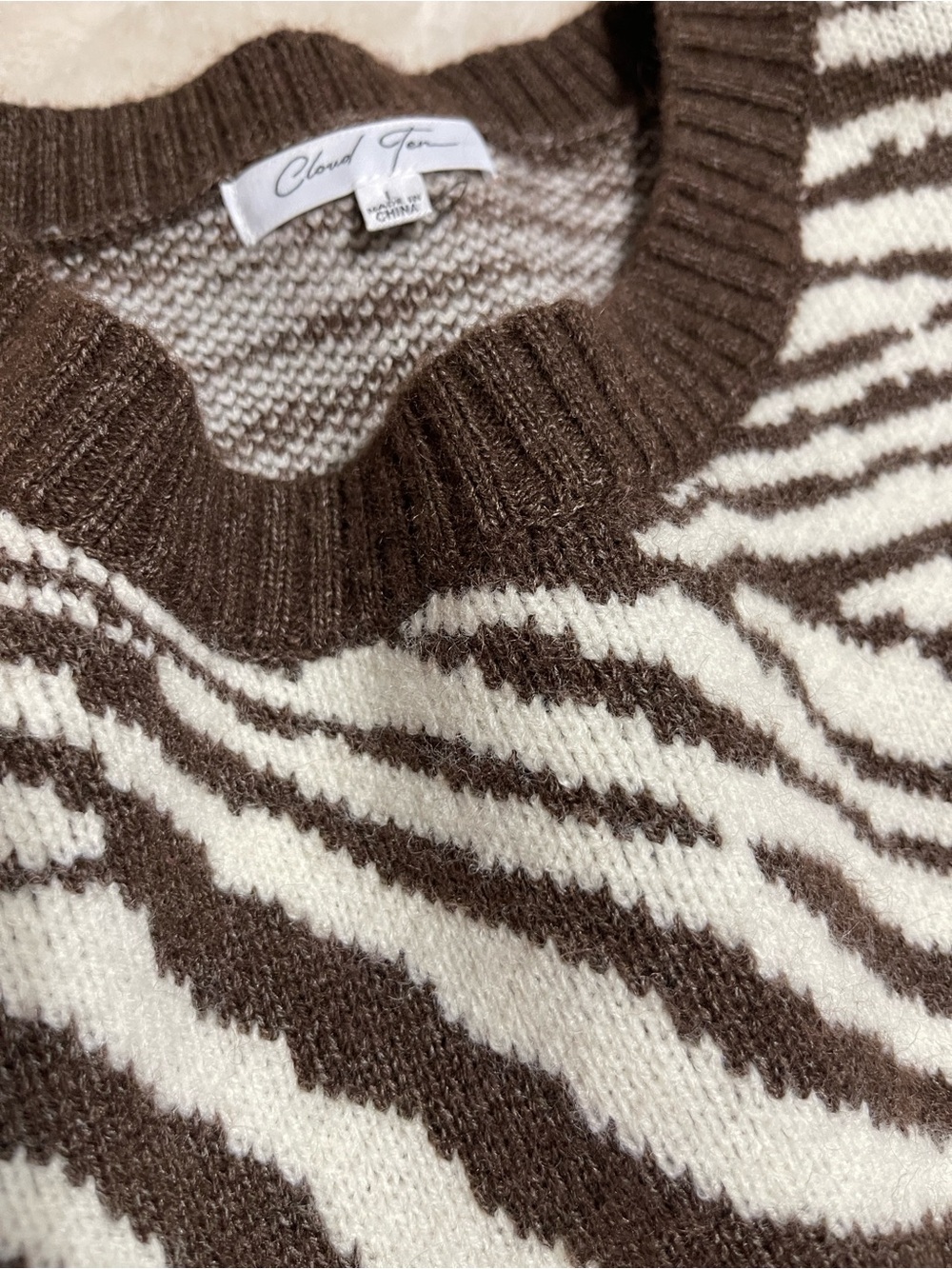Cloud Town Women's Brown & Cream Zebra Crewneck Sweater